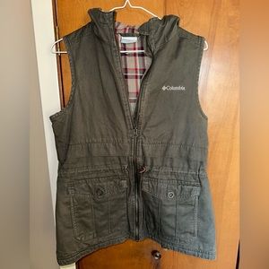 Columbia Women’s Small Best with Hood